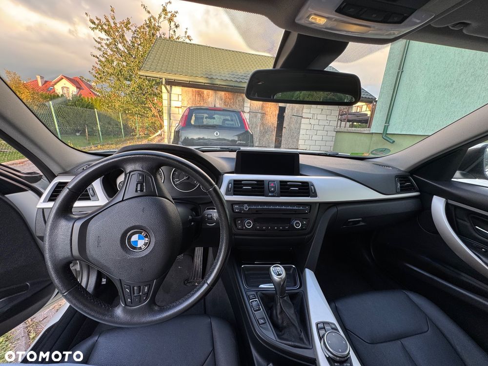BMW Seria 3 320d - 7