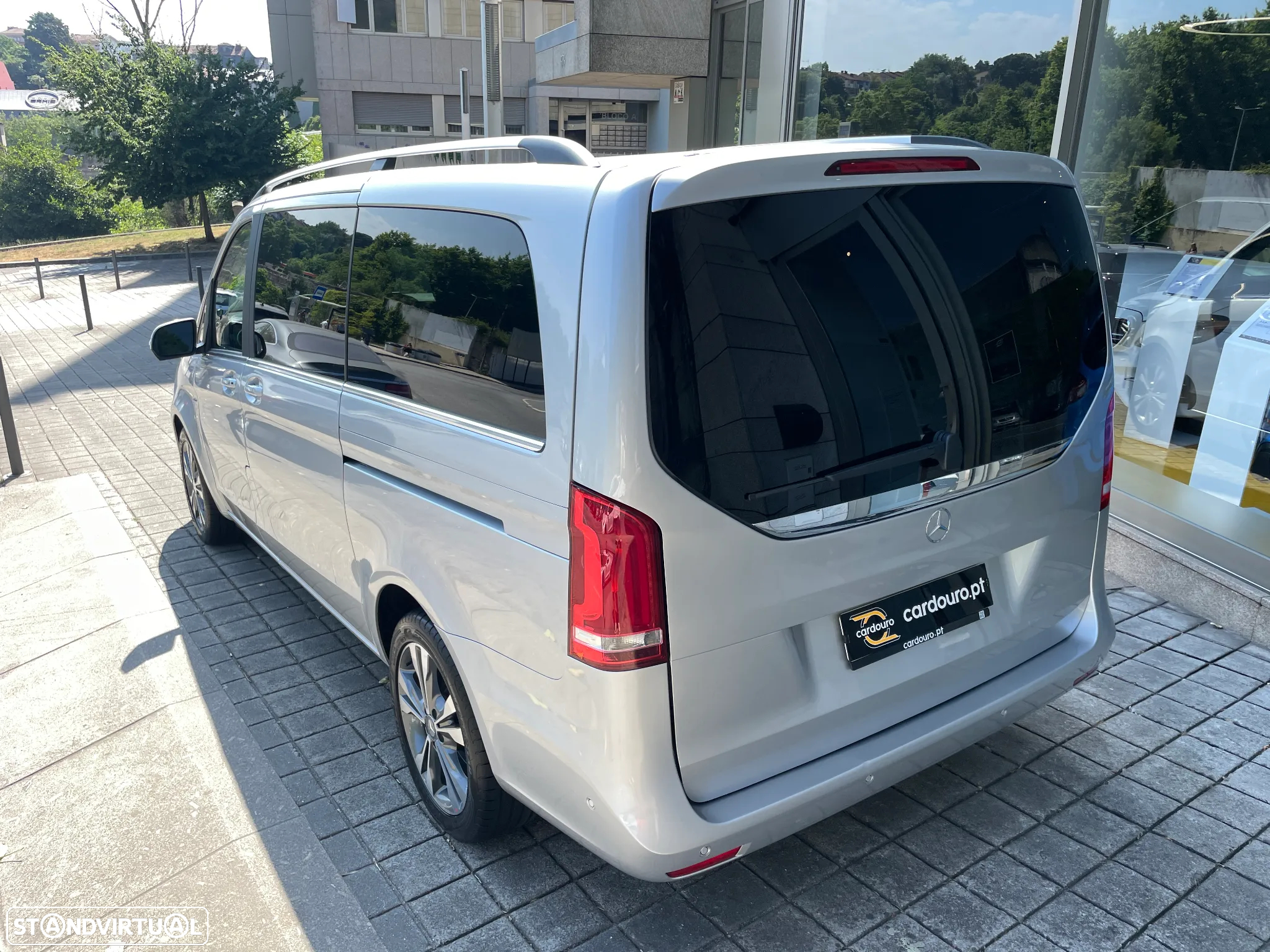Mercedes-Benz V 250 d - 9