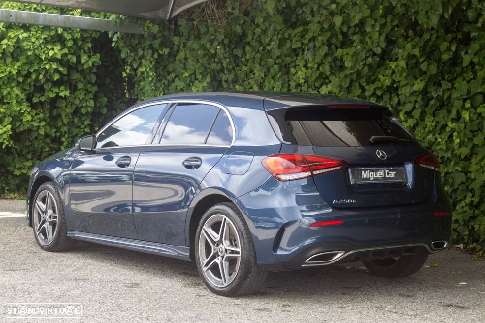 Mercedes-Benz A 250 e AMG Line - 11