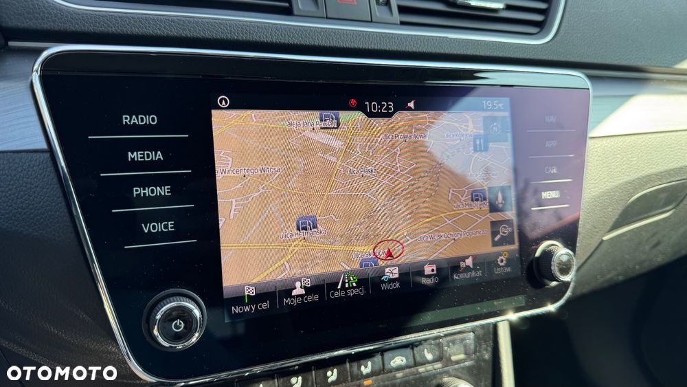 Skoda Superb 2.0 TDI DSG Style - 36