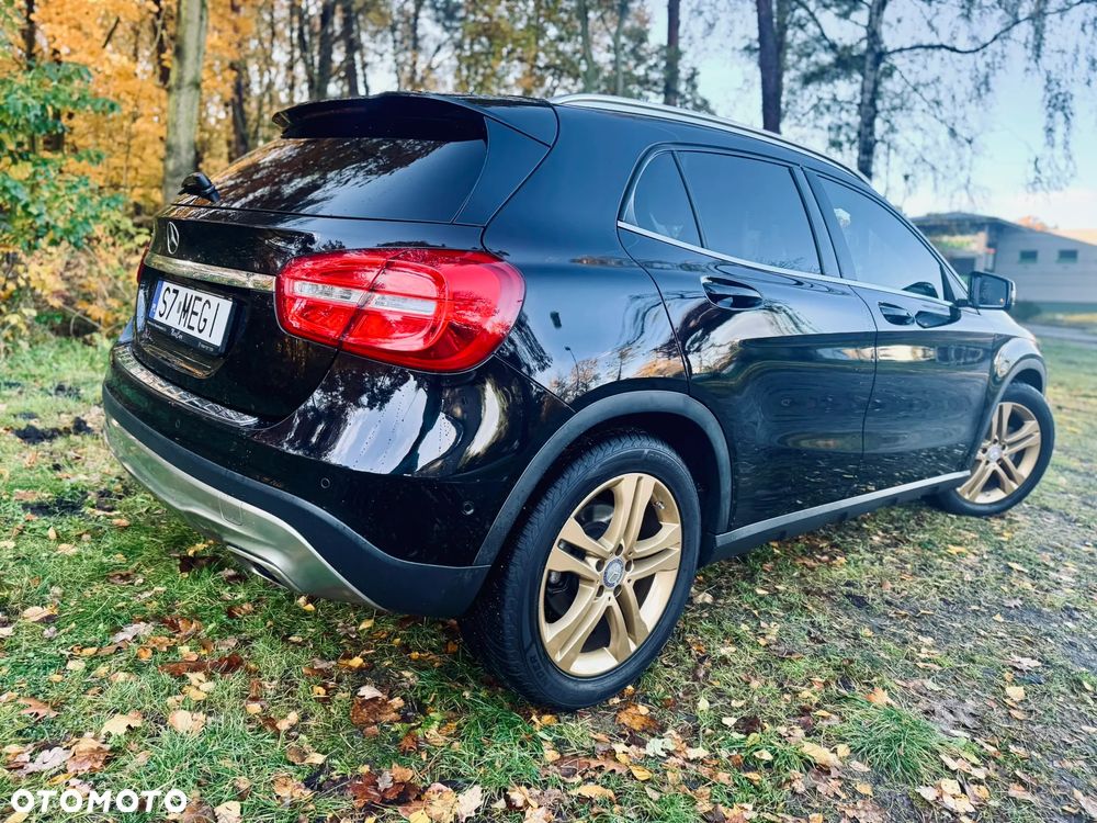 Mercedes-Benz GLA 220 CDI 7G-DCT AMG Line - 4