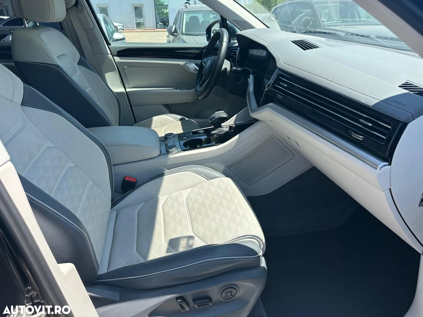Volkswagen Touareg V6 TSI eHybrid PHEV Elegance - 15