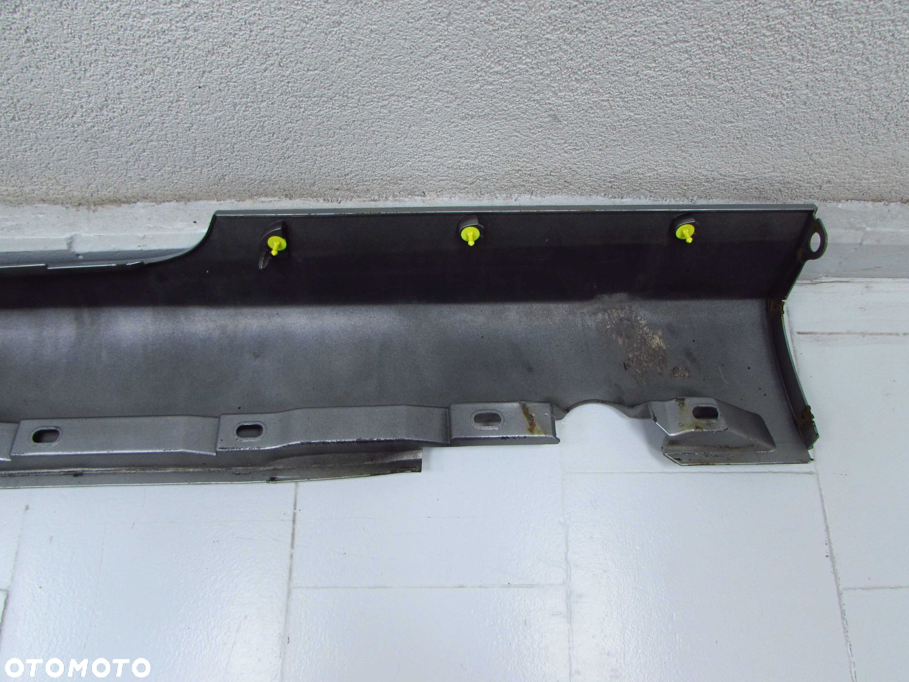 VOLVO C70 II CABRIO 06-13 PROG LISTWA PROGOWA PRAWA 30737151 477 - 9