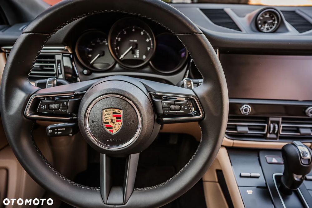 Porsche Macan Standard - 14