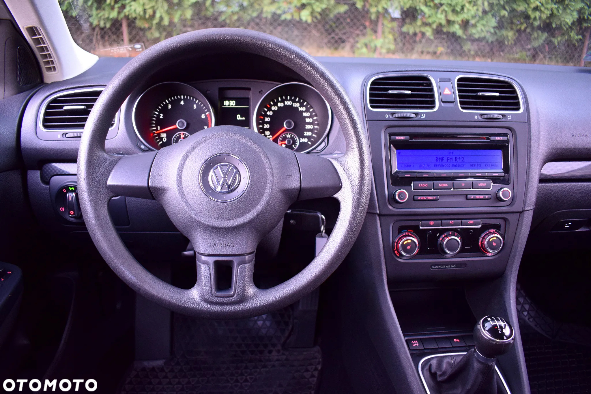 Volkswagen Golf VI 1.4 TSI Trendline - 16