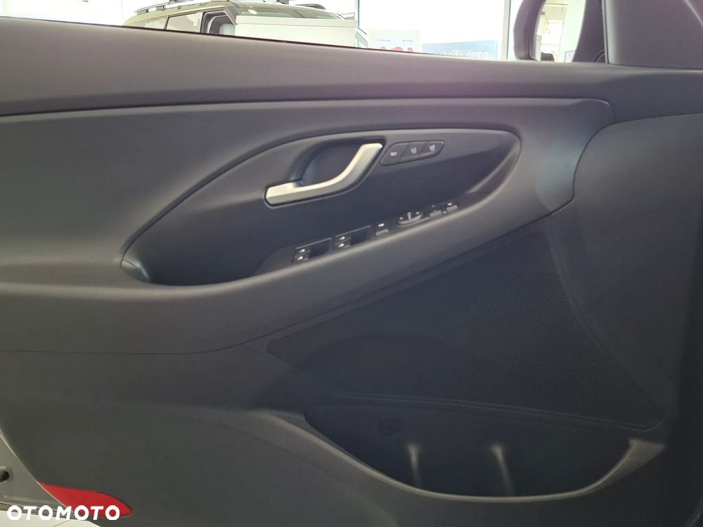 Hyundai i30 1.6 T-GDI Modern DCT - 29