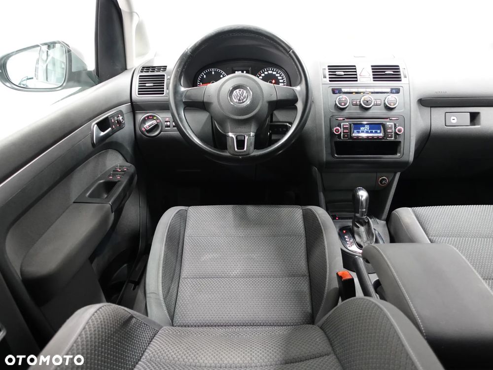 Volkswagen Touran 1.6 TDI DPF BlueMotion Technology DSG Comfortline - 29
