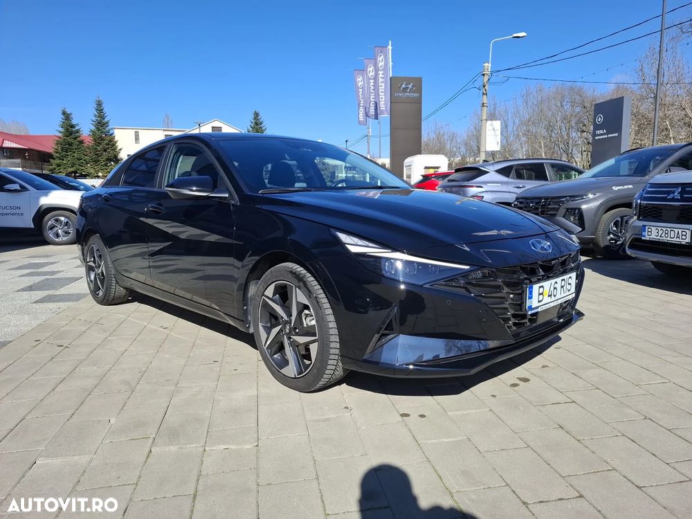 Hyundai Elantra 1.6 l 123 CP CVT Exclusive Navi - 1