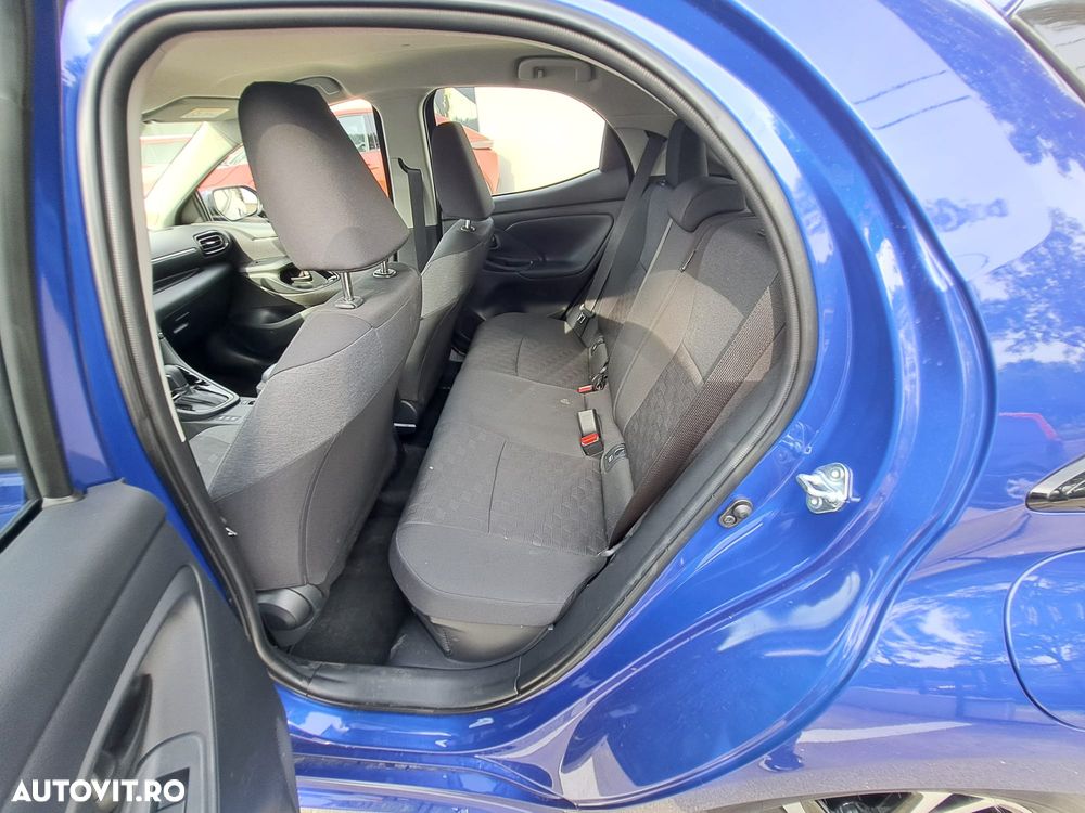 Toyota Yaris - 11