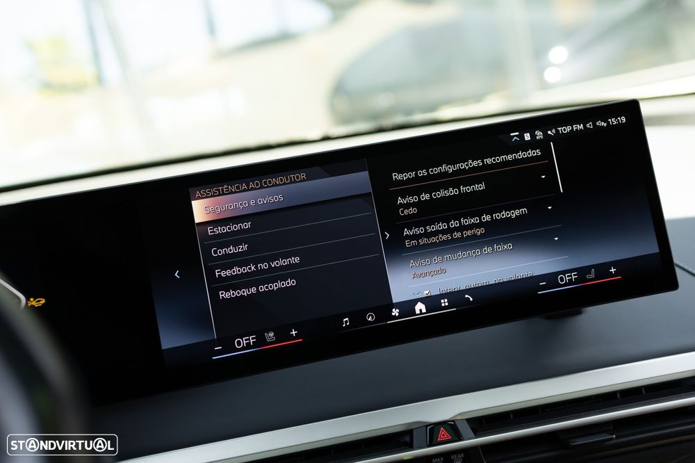 BMW iX xDrive 40 Pack Desportivo - 25