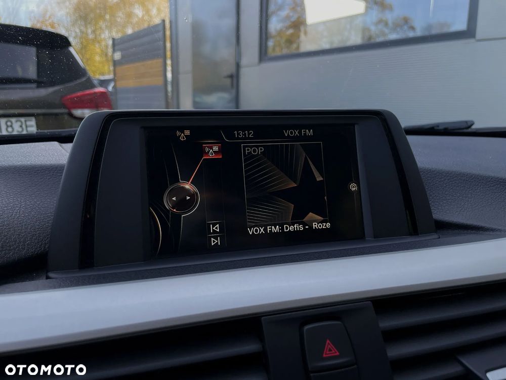 BMW Seria 3 320d - 27