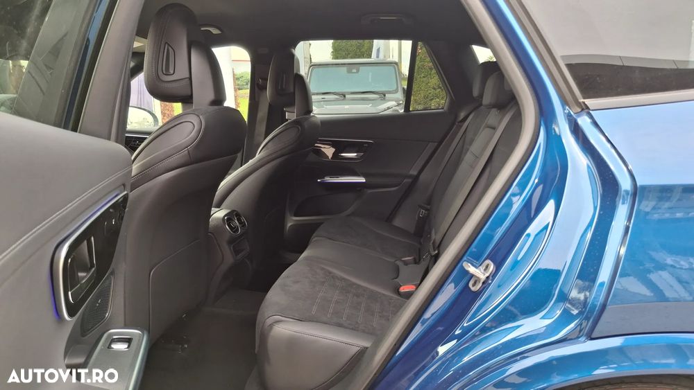 Mercedes-Benz GLC 300 e 4MATIC - 14