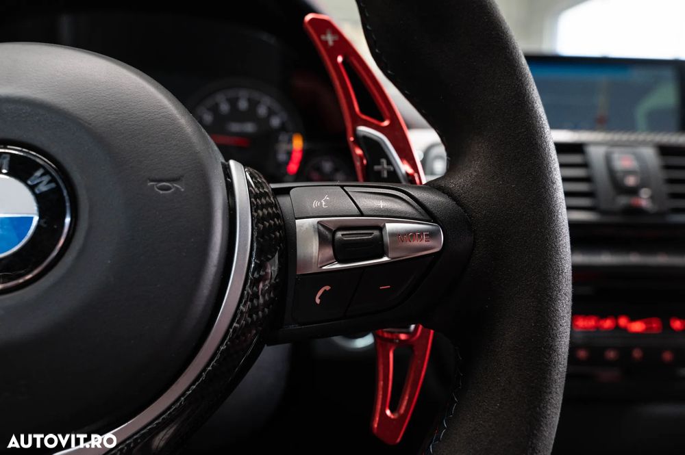 BMW M4 Coupe DKG - 23