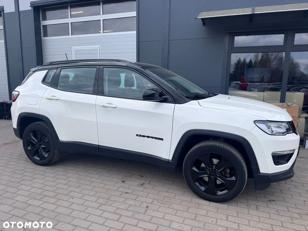 Jeep Compass - 27