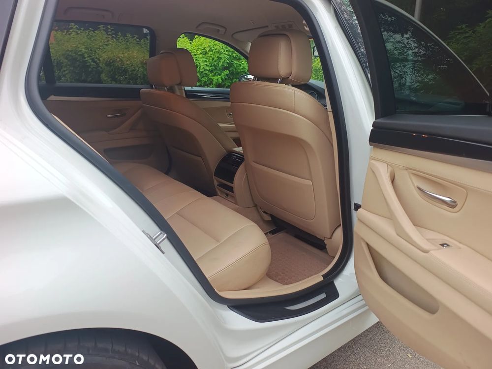 BMW Seria 5 520d xDrive Luxury Line - 19