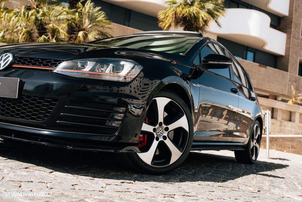 VW Golf 2.0 TSi GTi DSG Performance - 4