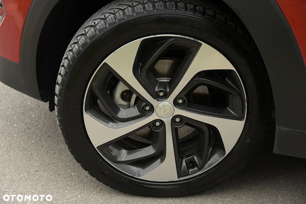 Hyundai Tucson 1.7 CRDI BlueDrive Comfort 2WD - 17