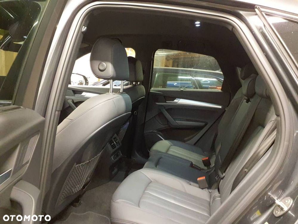 Audi Q5 Sportback - 8