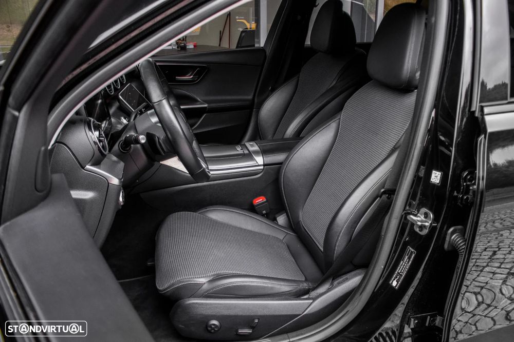 Mercedes-Benz C 300 e Avantgarde - 26