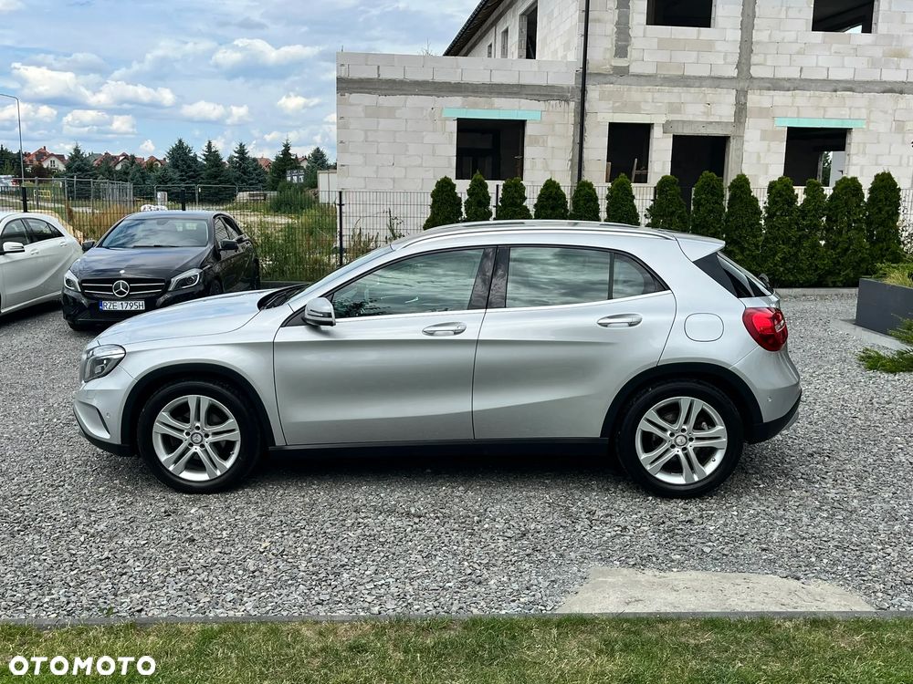 Mercedes-Benz GLA 180 - 8