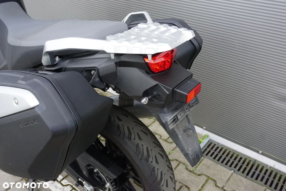 Suzuki V-STROM - 20