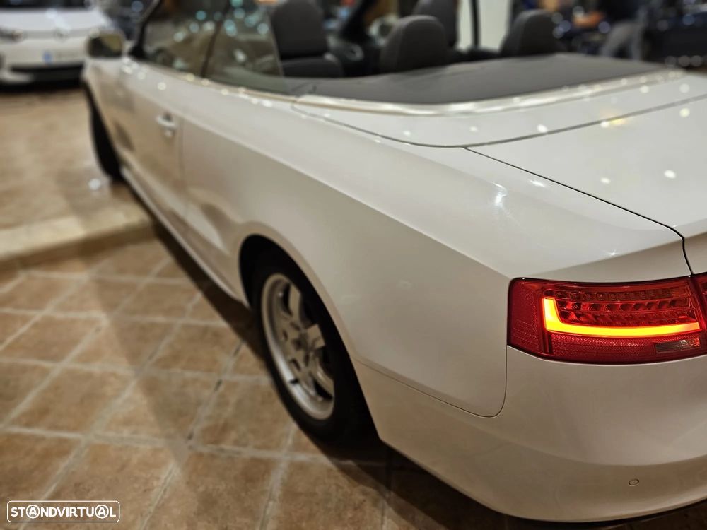 Audi A5 Cabrio 2.0 TDi quattro S-line - 9