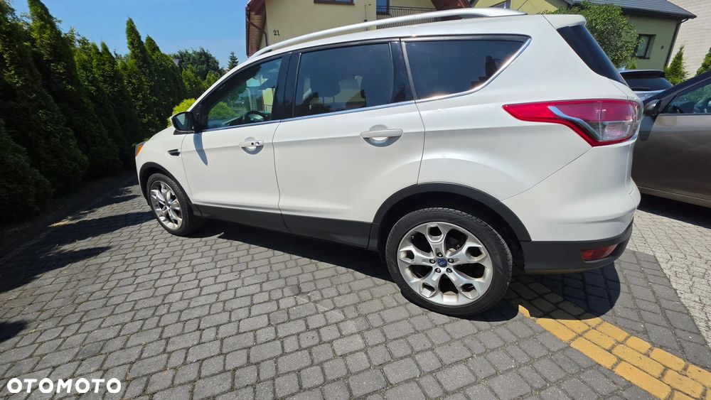 Ford Escape 2.0 EcoBoost AWD Titanium - 19