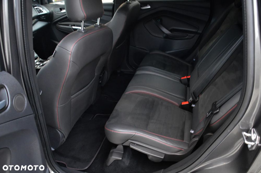 Ford Kuga 2.0 TDCi 4x4 ST-Line - 24