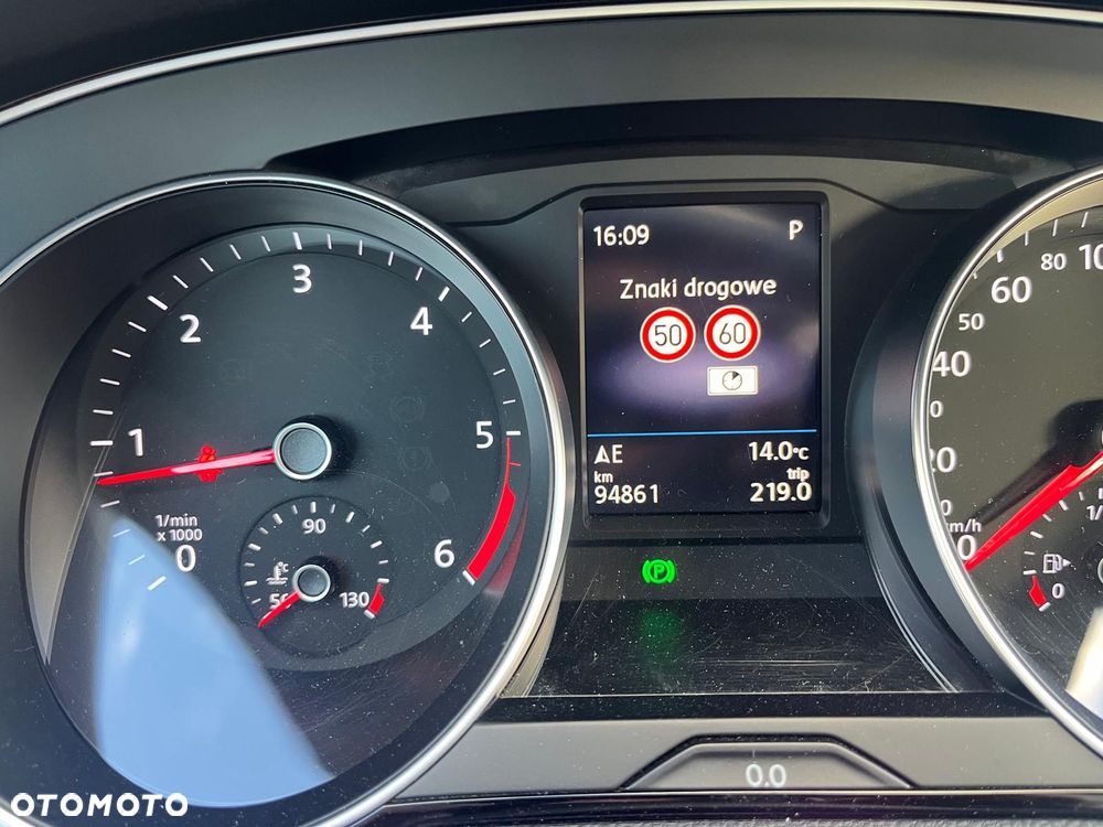 Volkswagen Passat 2019 photo 5