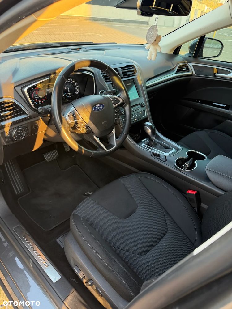 Ford Mondeo - 17
