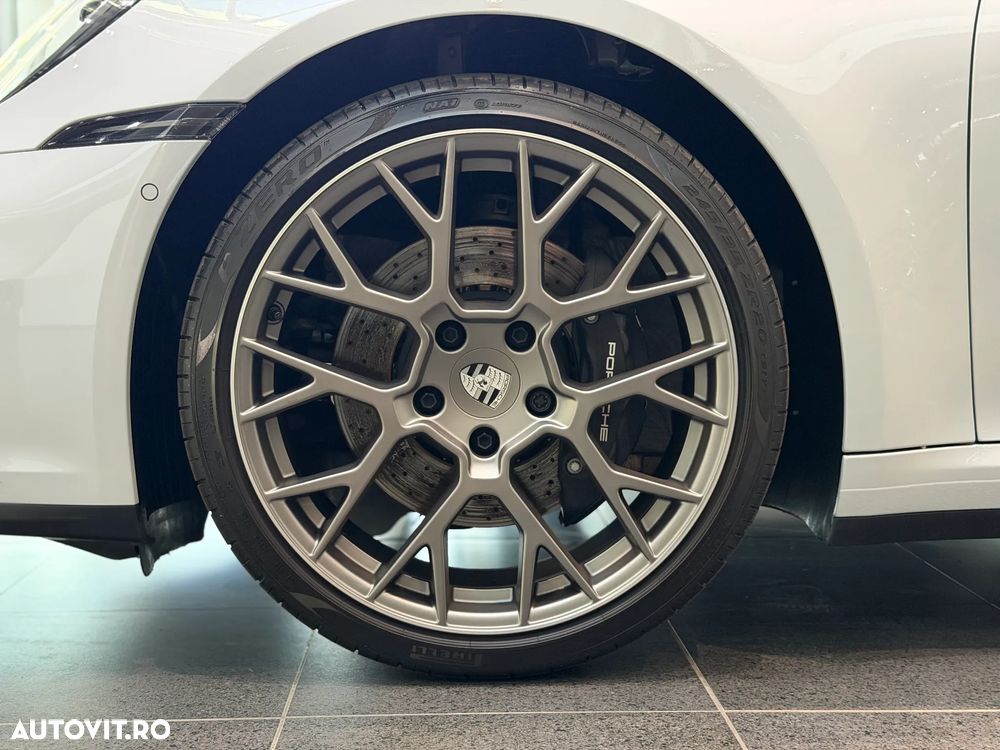 Porsche 911 Carrera PDK - 18