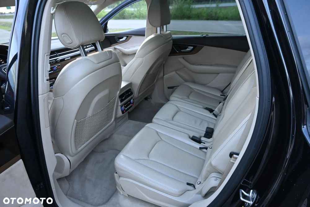 Audi Q7 - 22