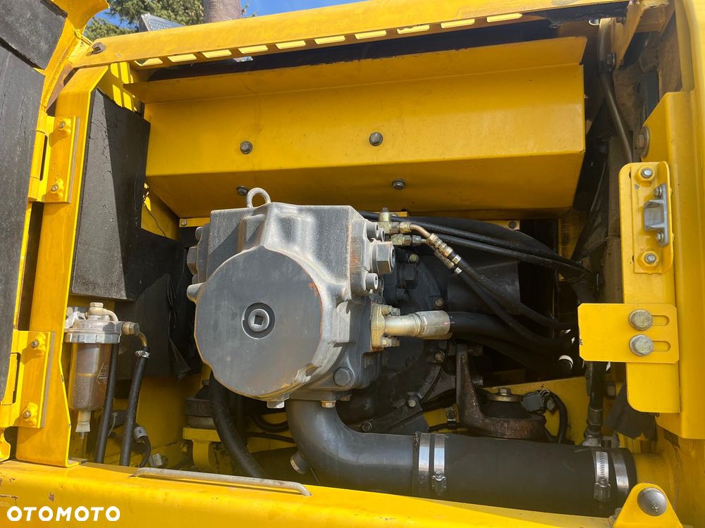 Komatsu PW200-7 - 14