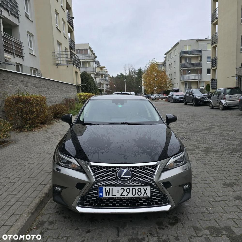 Lexus CT Limited Edition - 1