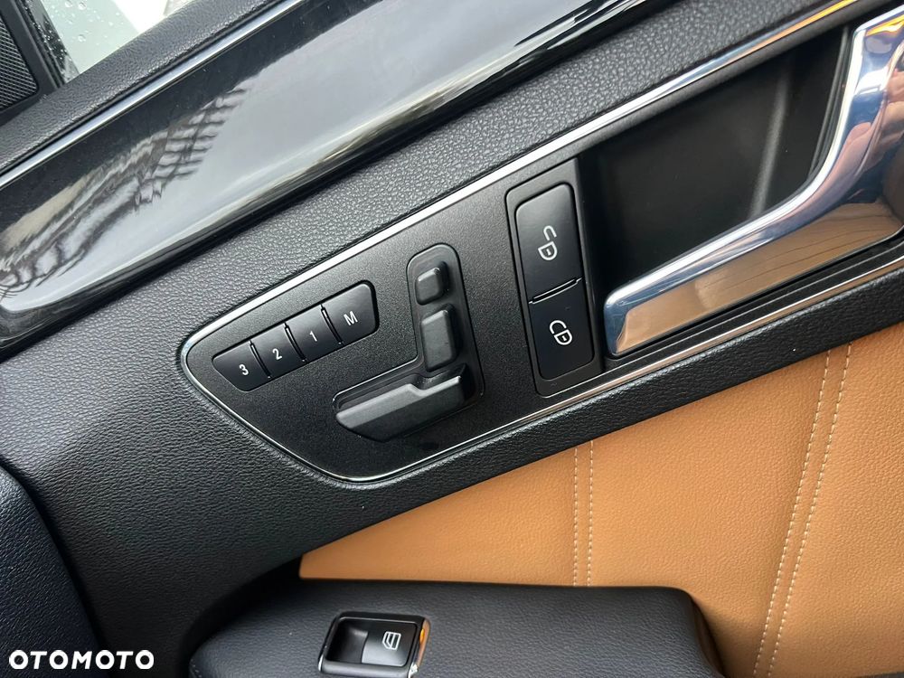 Mercedes-Benz Klasa E 500 4-Matic Avantgarde - 5