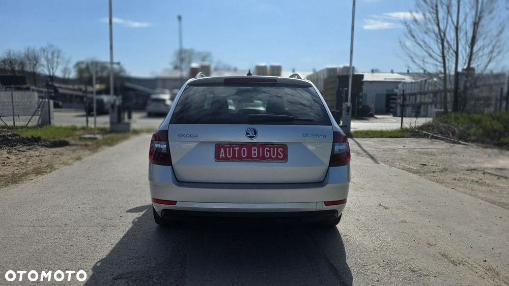 Skoda Octavia - 8