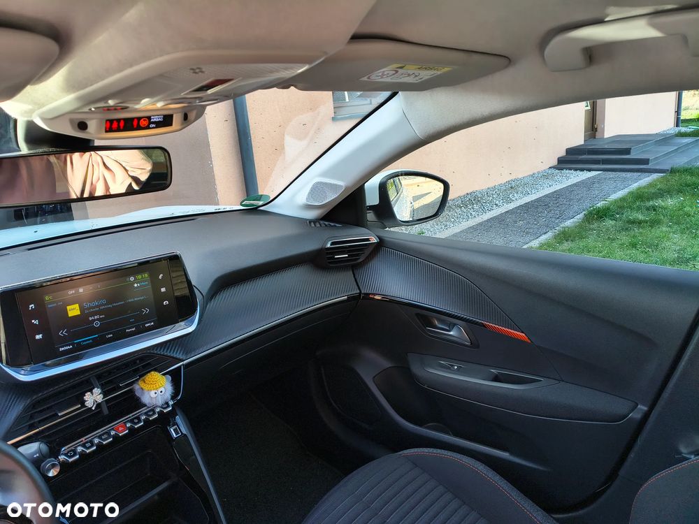Peugeot 208 Allure - 14