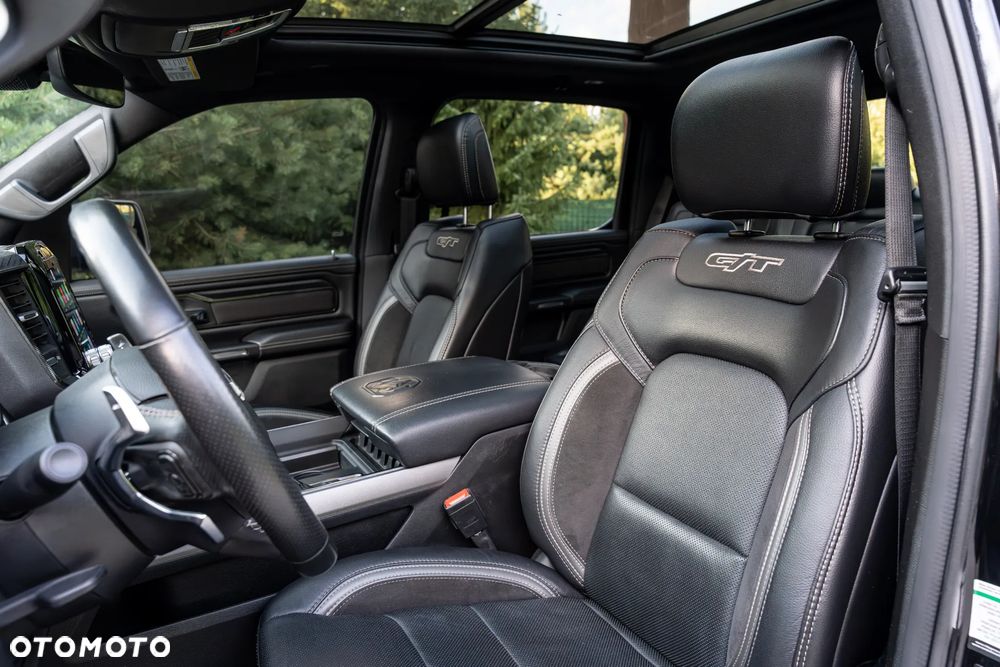 RAM 1500 5.7 Crew Cab Shortbed Limited Black - 22