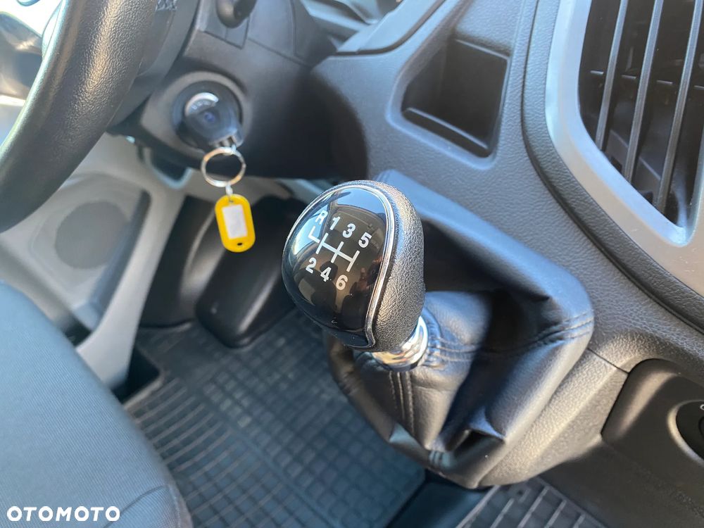 Ford Transit L4 350 MAXI Jumbo 2.0 130KM Mały Przebieg - 19