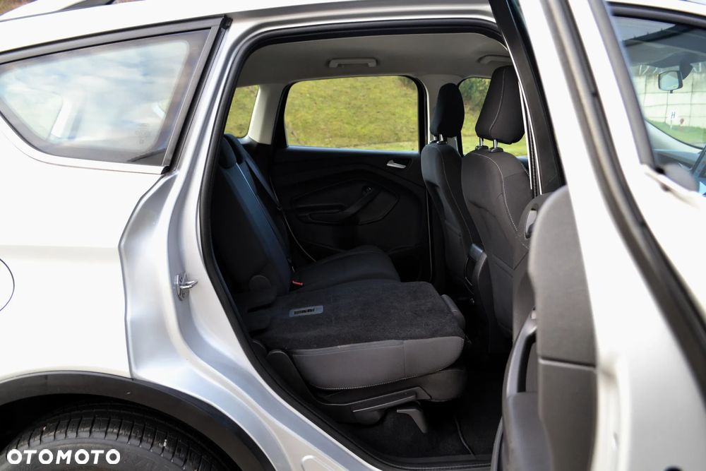 Ford Kuga 2.0 TDCi 4x4 Trend - 13