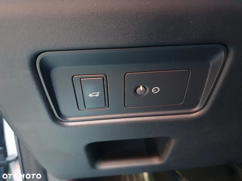 Land Rover Discovery 2.0 SD4 HSE Luxury - 24