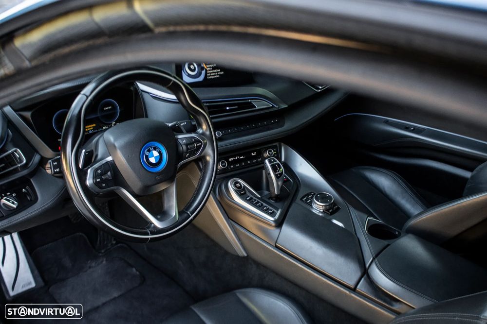 BMW i8 Standard - 36