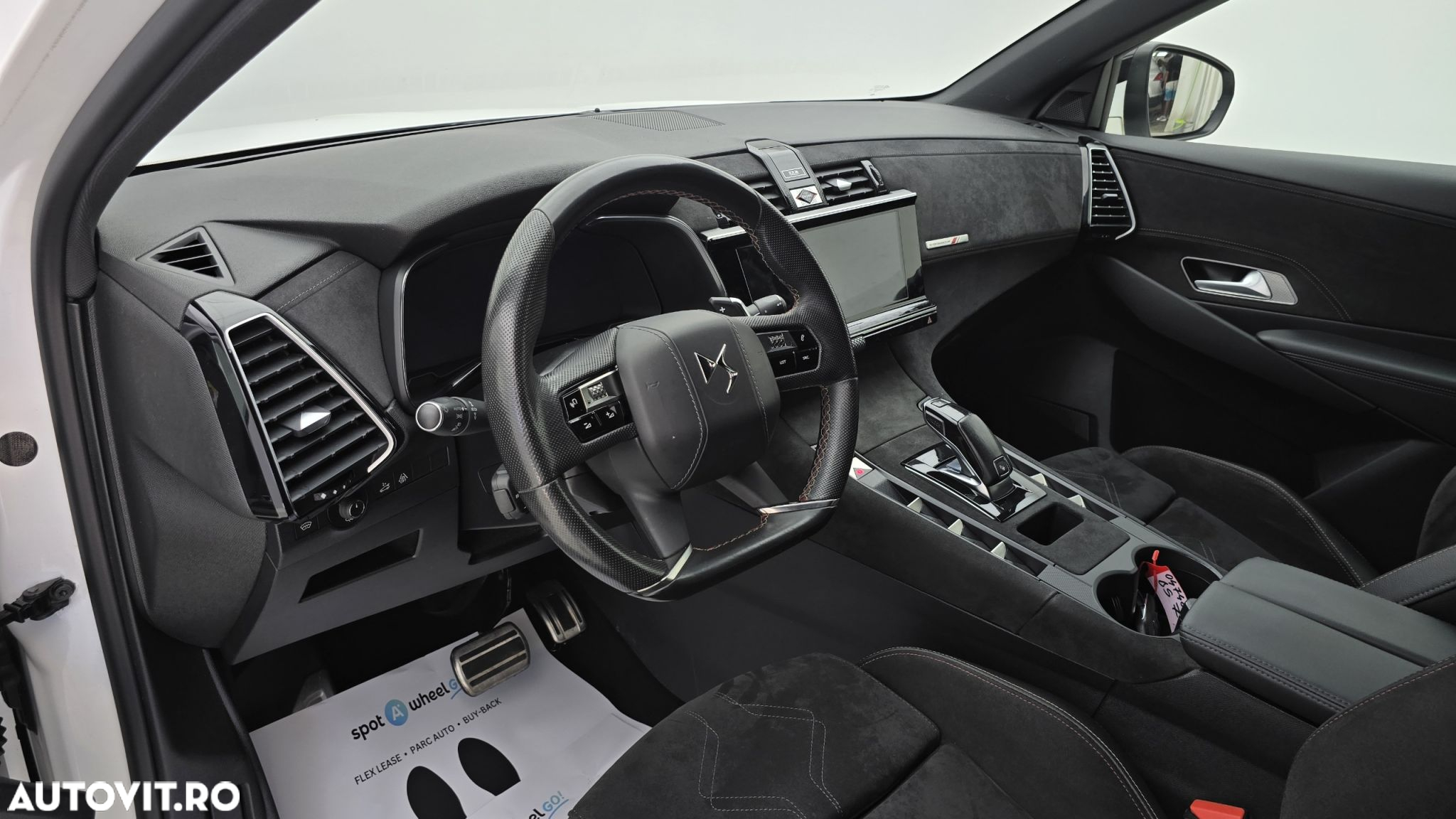 DS Automobiles DS 7 Crossback - 12