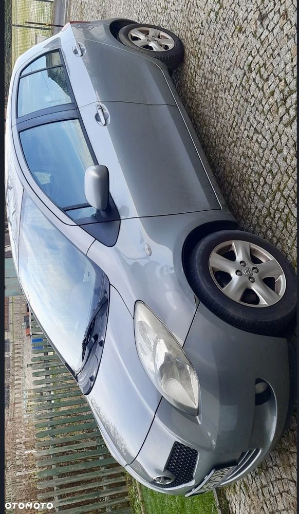 Toyota Yaris 1.3 VVT-i Multi Mode Executive - 1