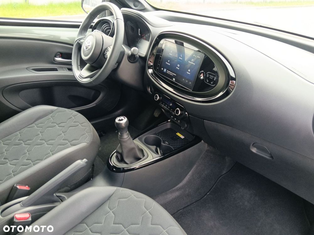 Toyota Aygo X - 11