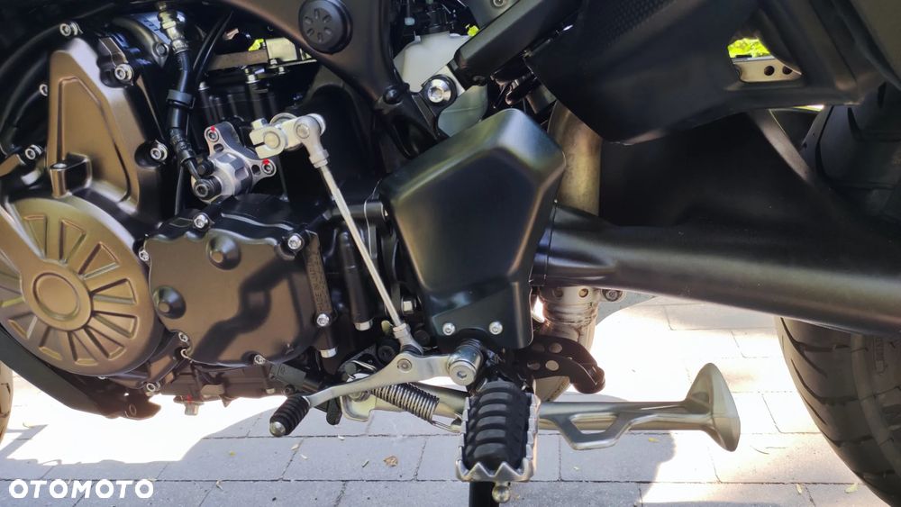 Yamaha Super Tenere - 21