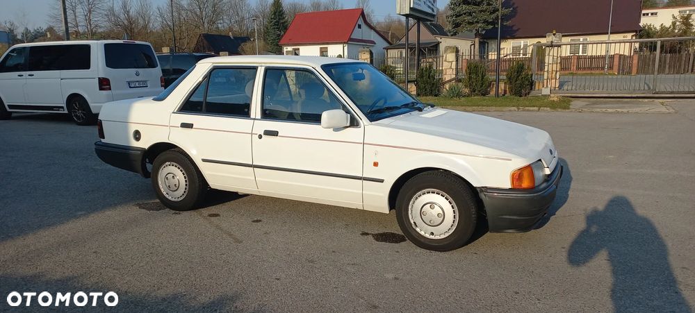 Ford Orion 1.4 CL - 3
