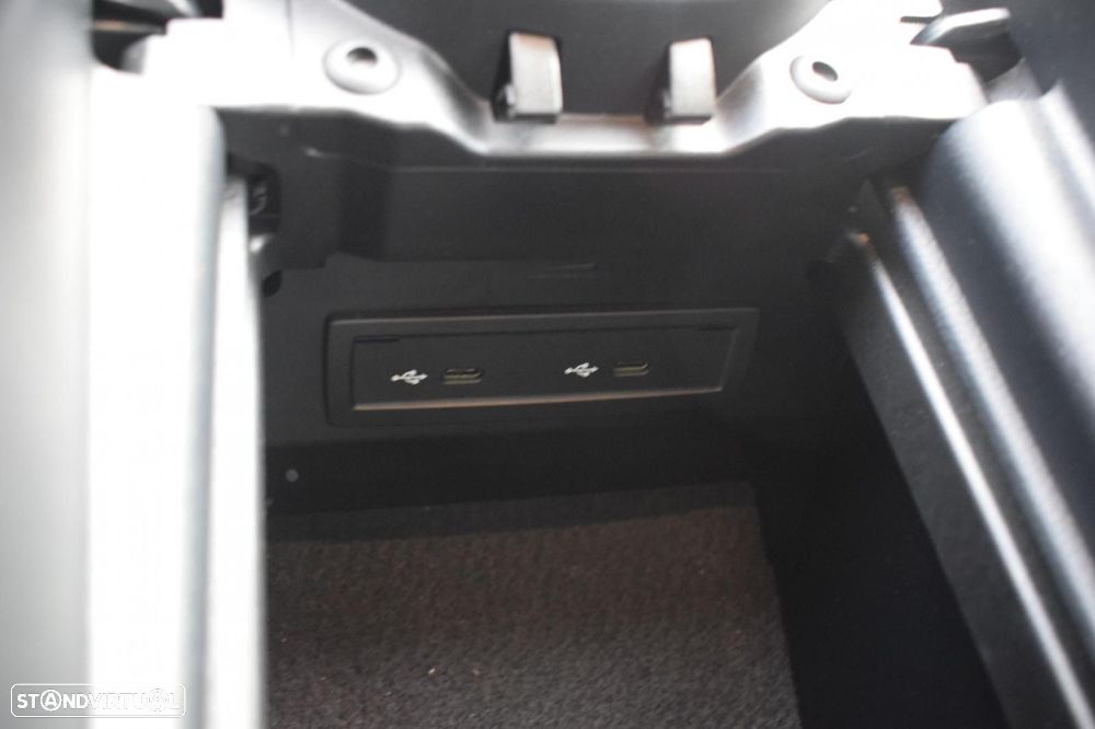 Mercedes-Benz E 300 de Avantgarde - 40