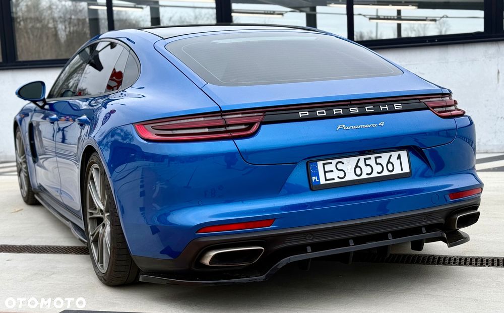 Porsche Panamera 4 Executive - 17