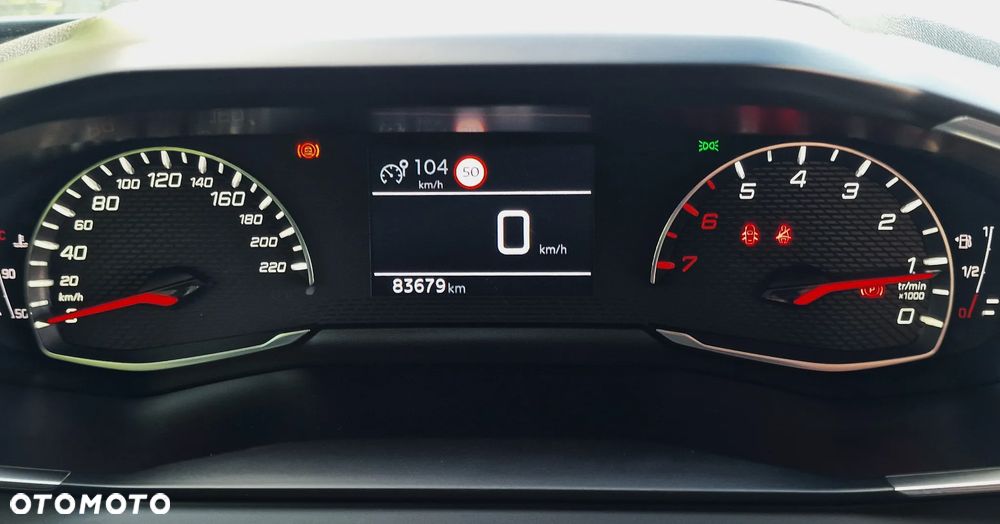 Peugeot 2008 BlueHDi 110 Allure - 34